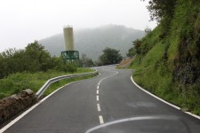 Climbing up, my only worries were a few damp patches Climbing up, my only worries were a few damp patches