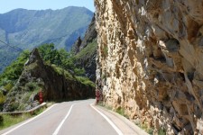 Don't drift off the road! Don't drift off the road!