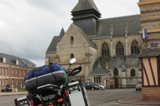 Blangy-sur-Bresle where I stopped for a bit of food Blangy-sur-Bresle where I stopped for a bit of food