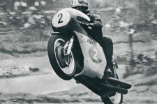 The magnificent Giacomo Agostini riding the wheels off his 350cc 3 MV Agusta at Cadwell Park The magnificent Giacomo Agostini riding the wheels off his 350cc 3 MV Agusta at Cadwell Park