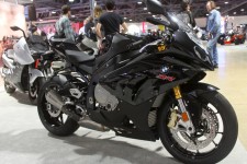 A few new lines for the 2012 S1000RR A few new lines for the 2012 S1000RR